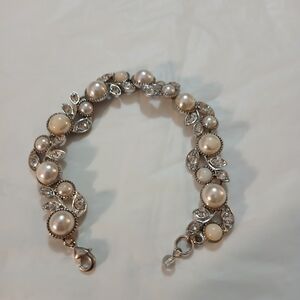 Pre-loved Vintage Faux Pearl and Crystal Bracelet